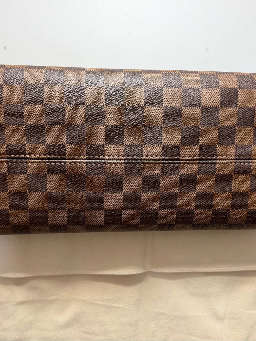 Large Louis Vuitton Brown Damier Ebene Canvas tote with Red Lining. - Picture 6 of 15